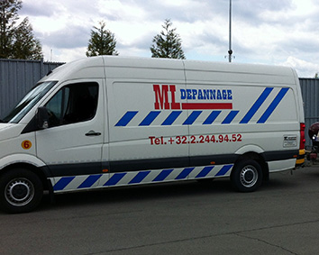 Service vehicle